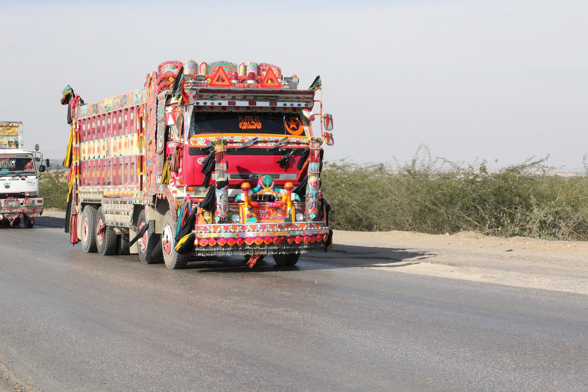 Hyva dumper truck unloading